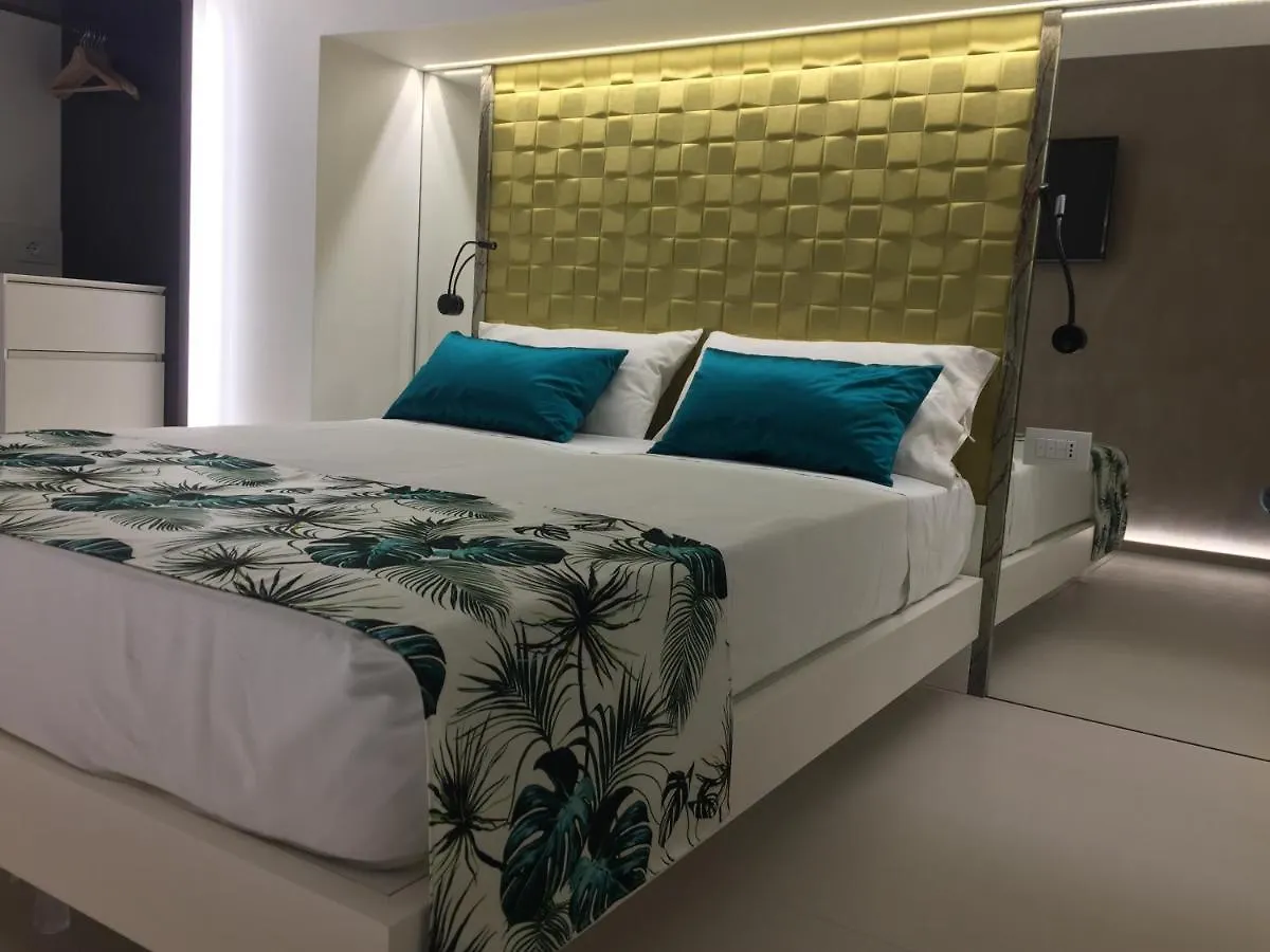 *** ベッド・アンド・ブレックファスト Hedone Design Experience B&B アグリジェント イタリア
