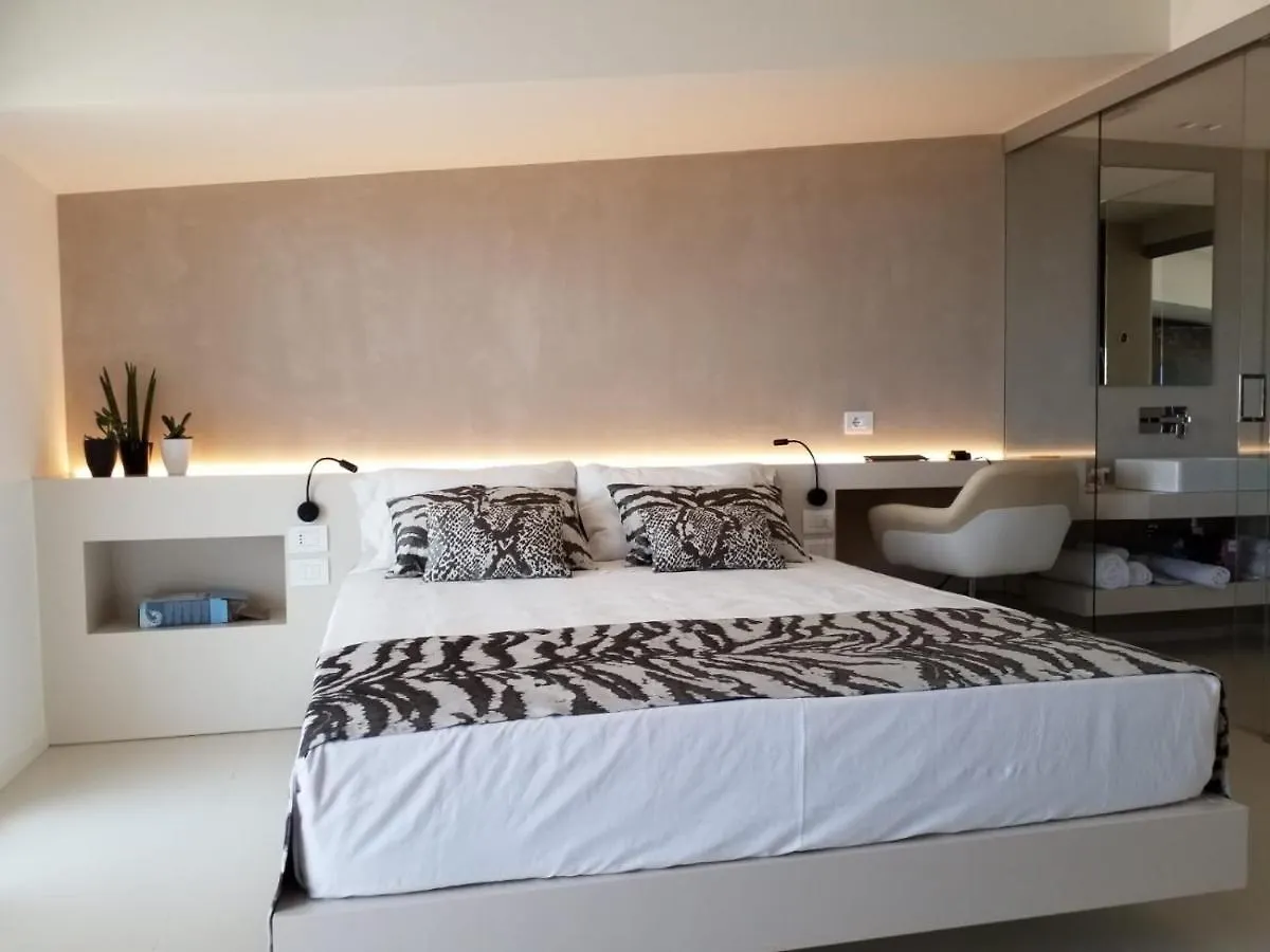 *** ベッド・アンド・ブレックファスト Hedone Design Experience B&B アグリジェント イタリア
